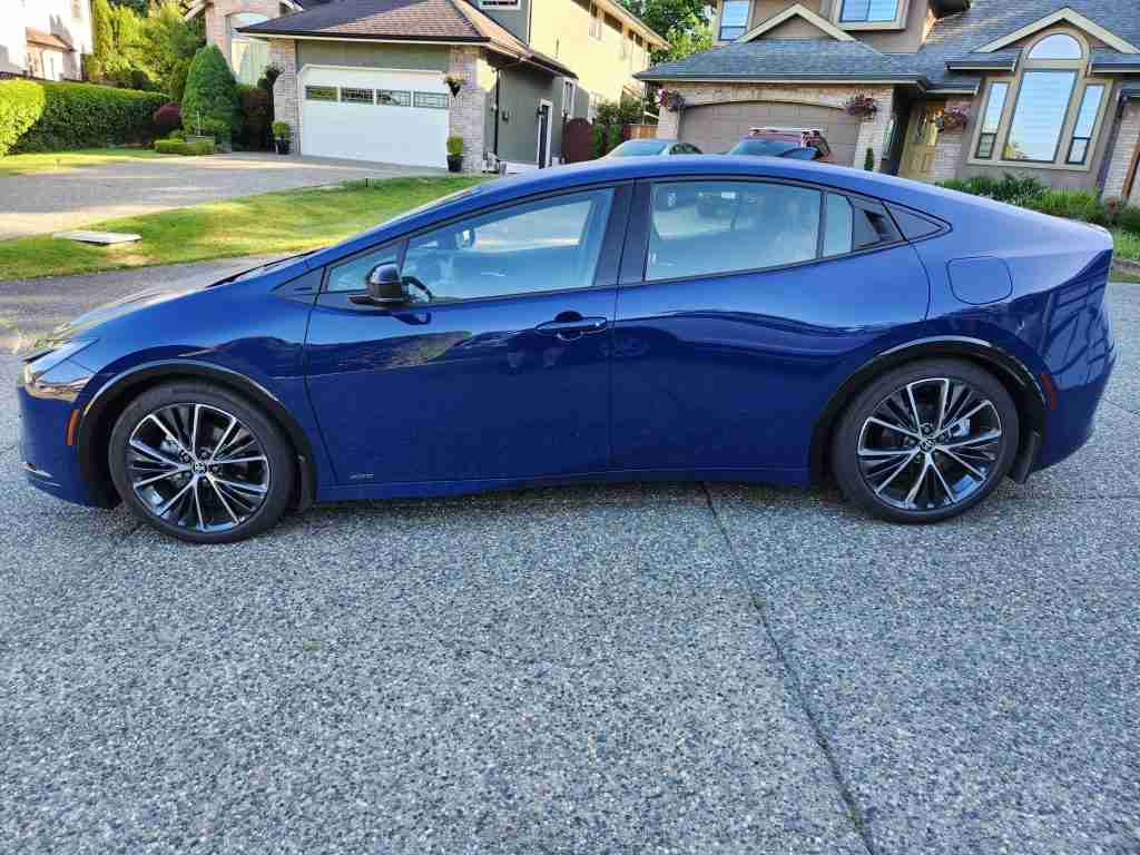 2023 Toyota Prius Profile