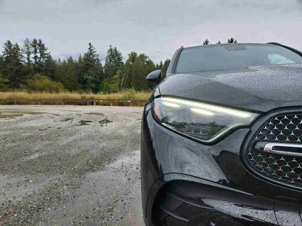 2023 Mercedes GLC 300 Headlight